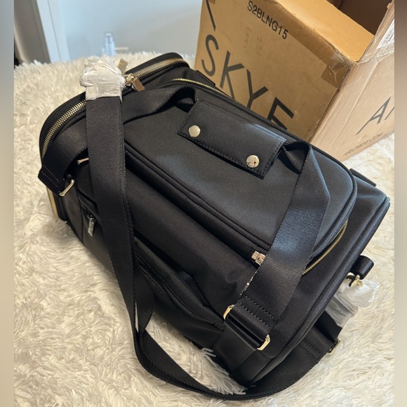 ArloSKYE Cabin Approved Pet Carrier - Small - Picture 3 of 6